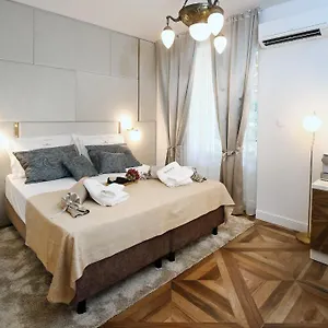 Garden Luxury **** Сплит